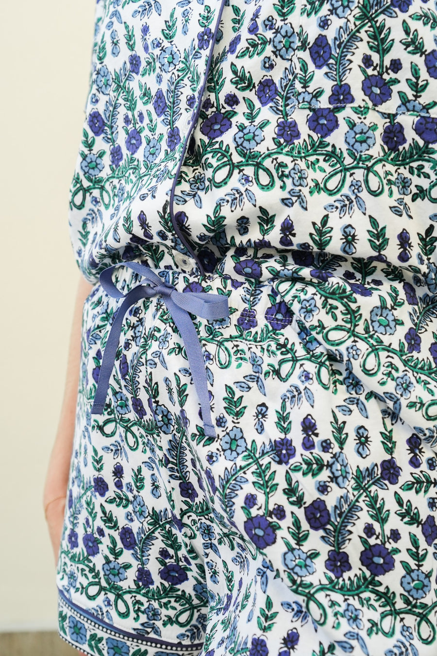 Mara Porcelana Short