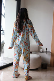 Pijama Garden Song (fondo celeste)