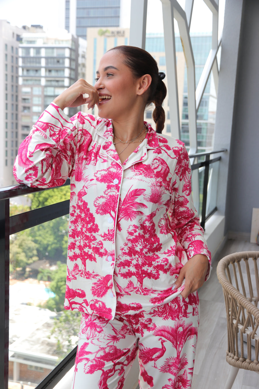 Estampado Toile de Jouy Fucsia "Selva Africana Rosa"