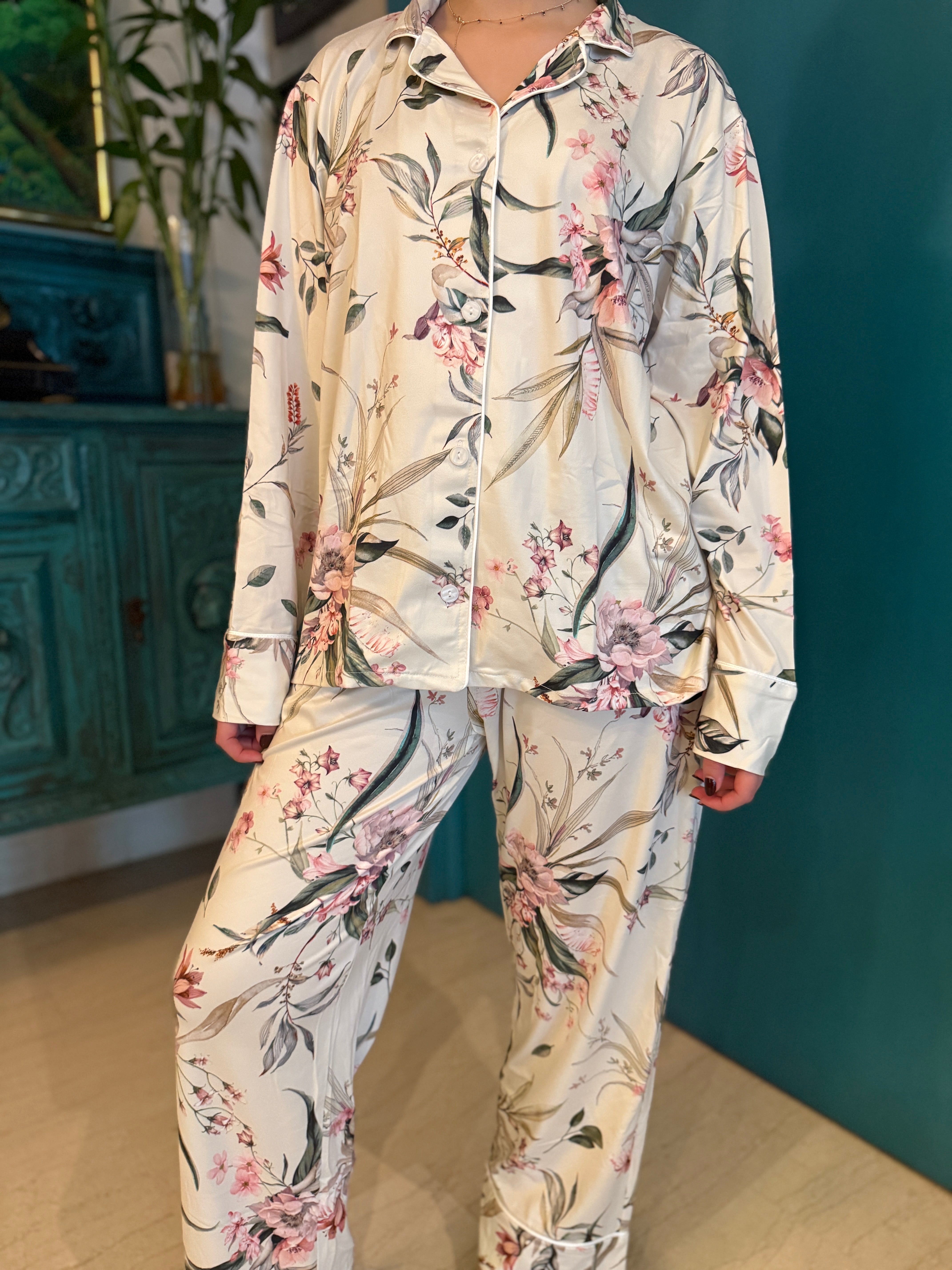 Jardin Encantado Floral y Ramas Verde